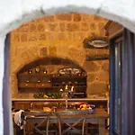 Villa Medieval Dreams